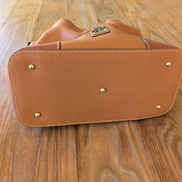 Dooney & Bourke Pebble Grain Leather Brenna Satchel Handbag Pouch Keychain NWOT - Picture 5 of 10